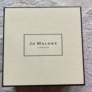 Jo Malone gift box